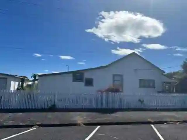 Apartment for rent in Fairdown, West Coast