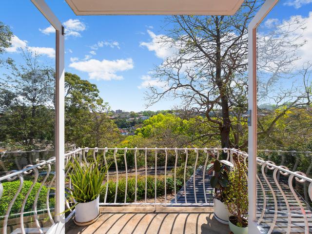 Apartment for rent in Lower North Shore, Sydney