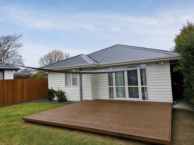 Apartment for rent in Chaslands, Canterbury