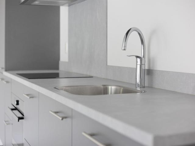 Appartement te huur in Laak, Zuid Holland
