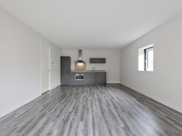 Appartement te huur in Laak, Zuid Holland