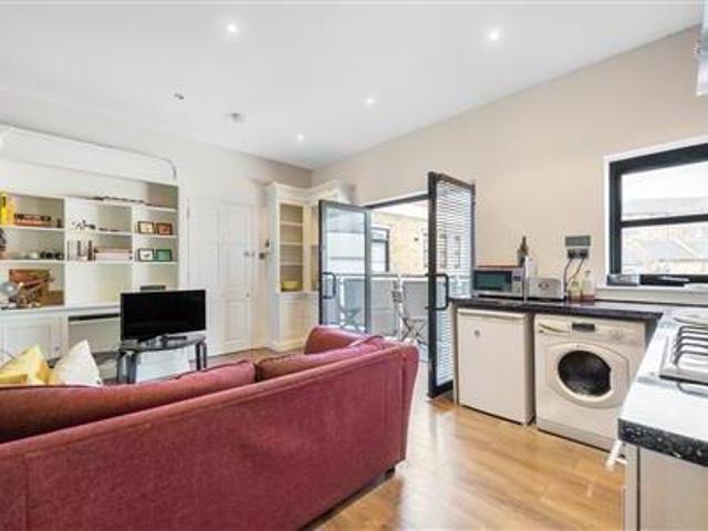 Apartment for rent in Roehampton, Greater London