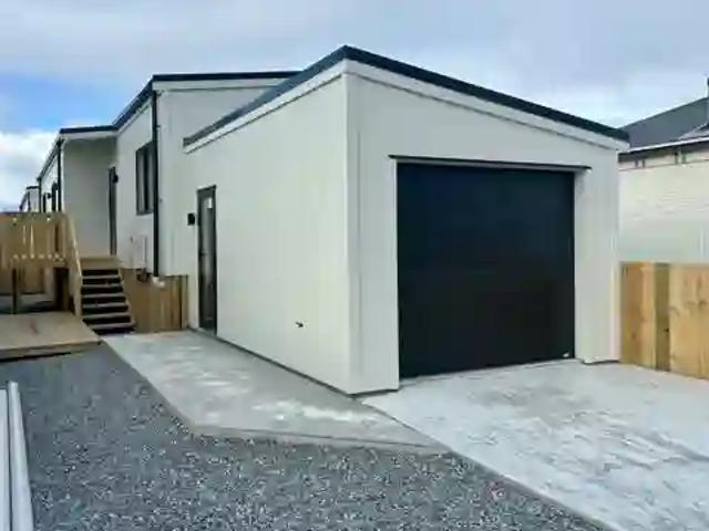 Apartment for rent in Fairdown, West Coast