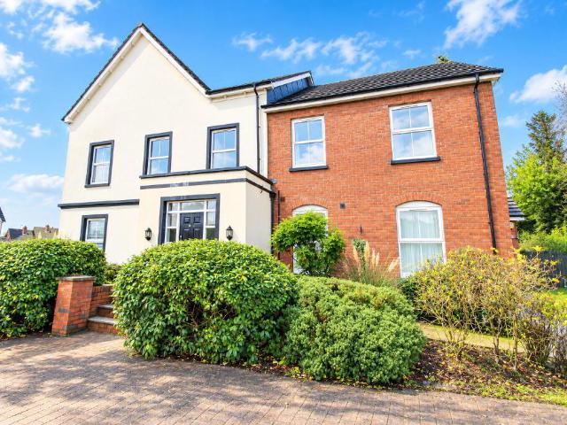 Apartment for rent in Elmfield, Newtownabbey