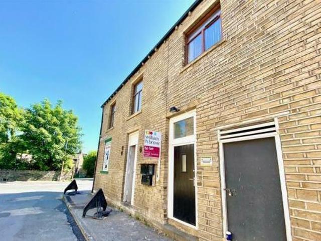 Apartment for rent in Hillhouse, Huddersfield
