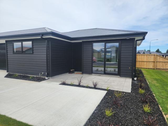 Apartment for rent in Ravenswood, Woodend