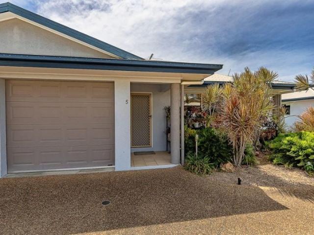 Apartment for rent in Rasmussen, Townsville City