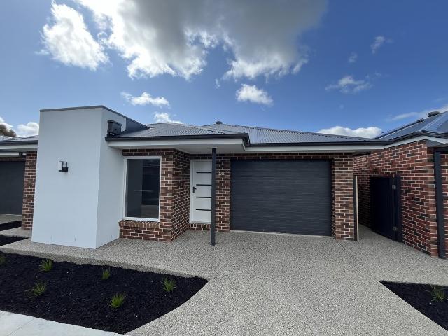 Apartment for rent in Kialla, Victoria
