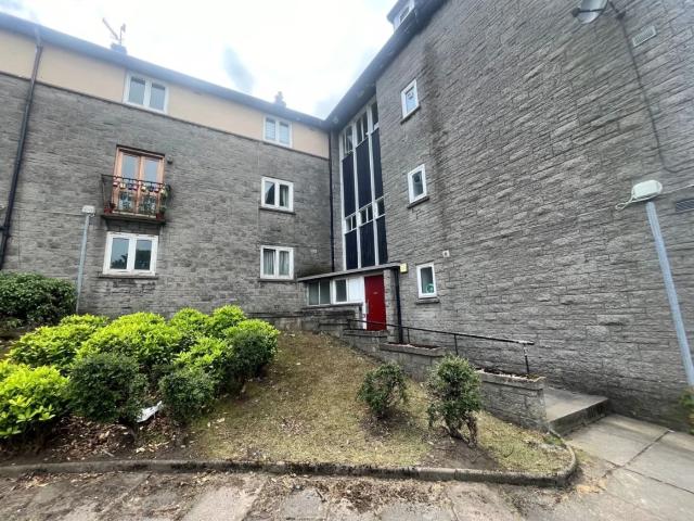 Apartment for rent in Woodside, Ballindoch
