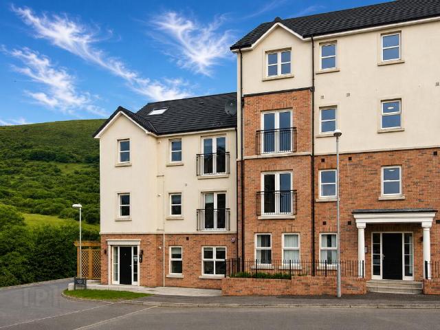 Apartment for rent in Whiterock, Northern Ireland