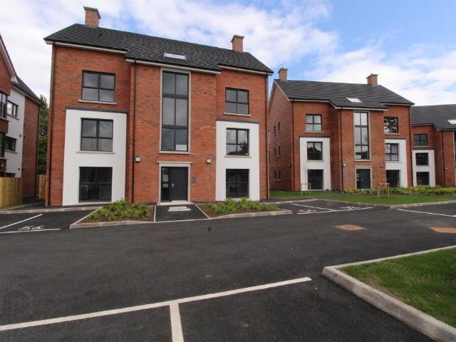 Apartment for rent in Rushpark, Newtownabbey