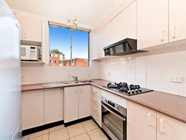 Apartment for rent in Eastlakes, Sydney