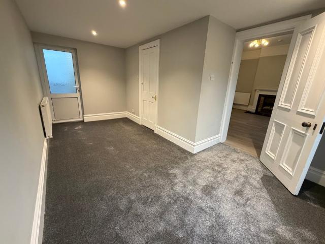 Apartment for rent in Upton, Acol