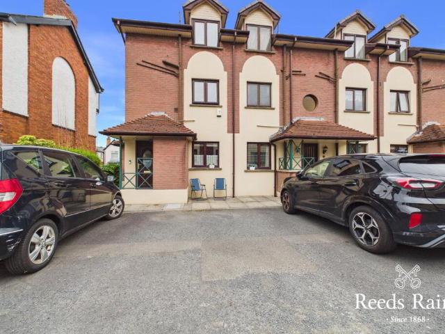 Apartment for rent in Belmont, Northern Ireland