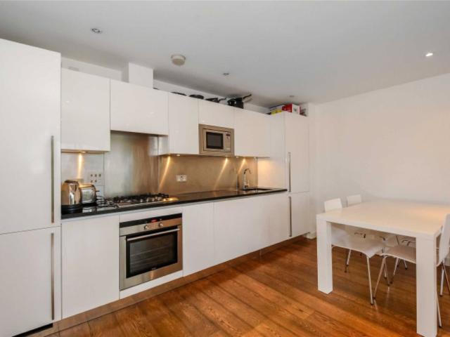 Apartment for rent in South Hampstead, Greater London