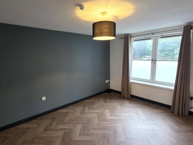 Apartment for rent in Woodside, Ballindoch