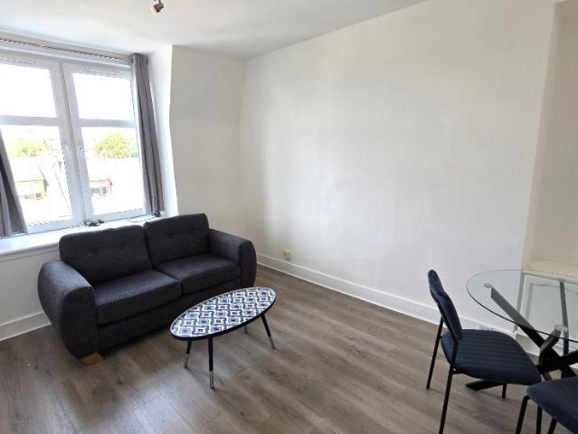 Apartment for rent in Sunnybank, Ballindoch