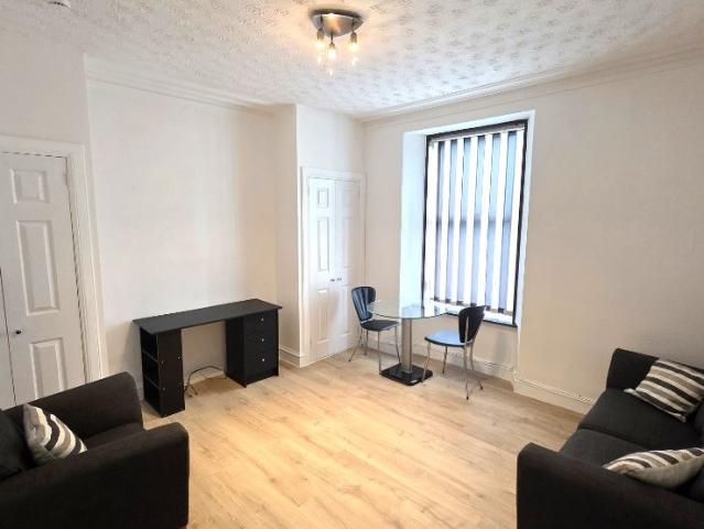 Apartment for rent in Ashley, Ballindoch
