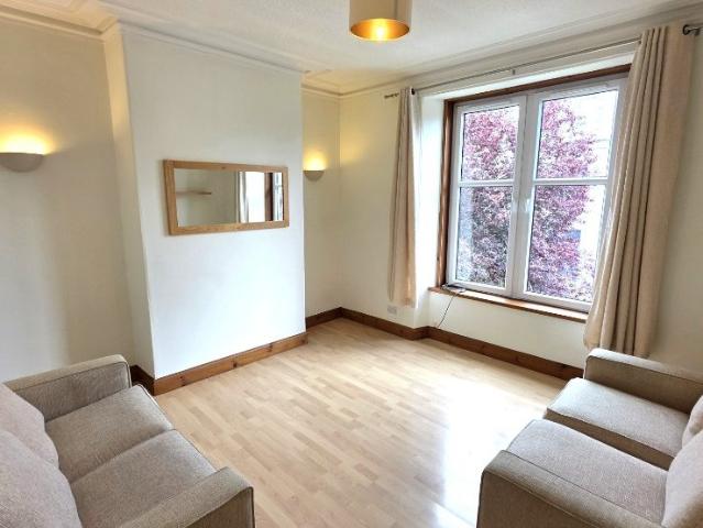 Apartment for rent in West End, Ballindoch