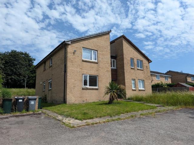 Apartment for rent in Low Moor, West Yorkshire