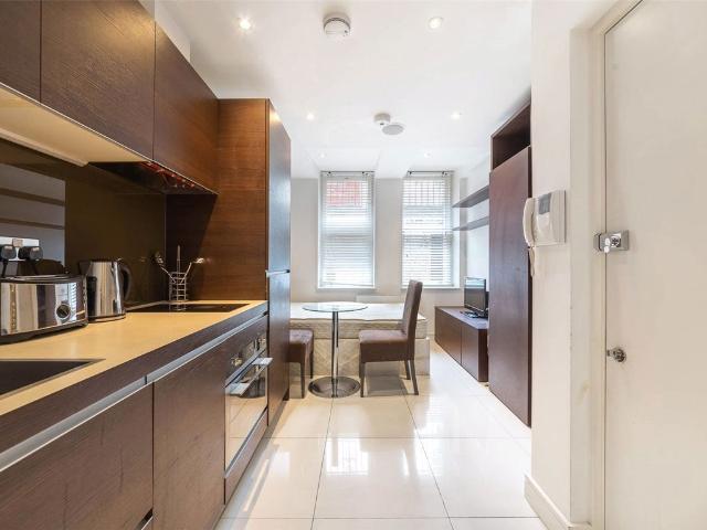 Apartment for rent in London Borough of Camden, Greater London