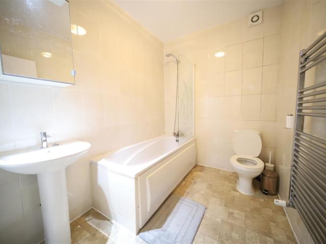 Apartment for rent in Cat Hill, Isle Of Man