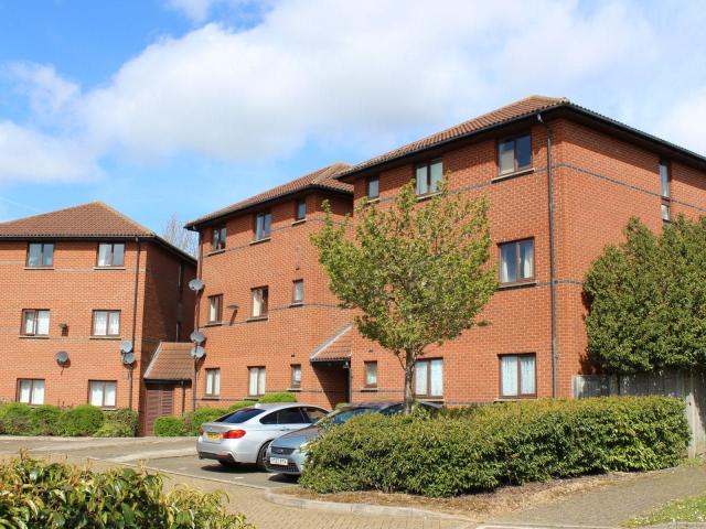 Apartment for rent in Shenley Brook End, Milton Keynes