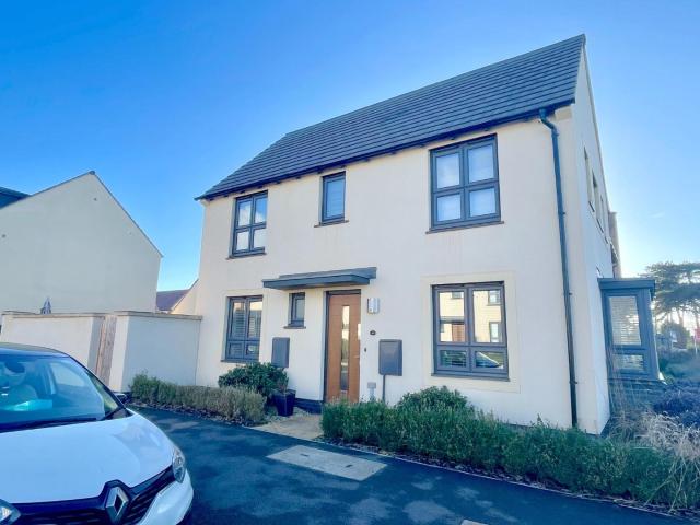 Apartment for rent in Frenchay Park, Frenchay