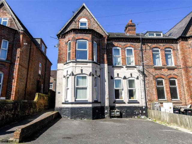 Apartment for rent in Claughton, Wirral