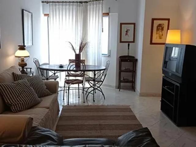 Apartamento alugar em Almada, Setúbal