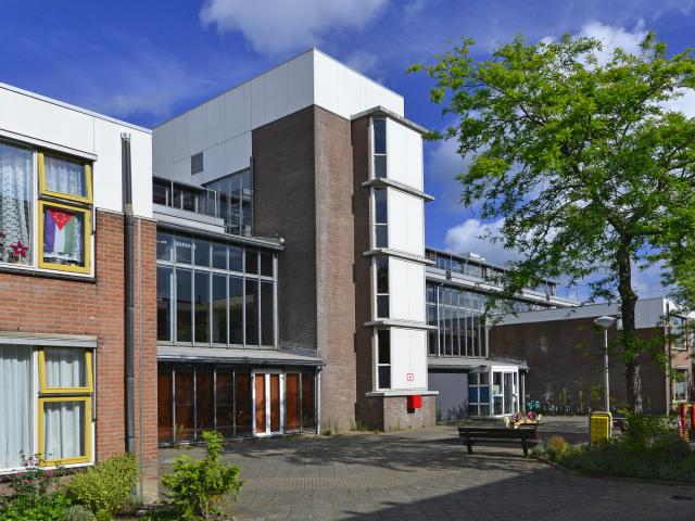 Appartement te huur in Alphen Aan Den Rijn, Zuid Holland