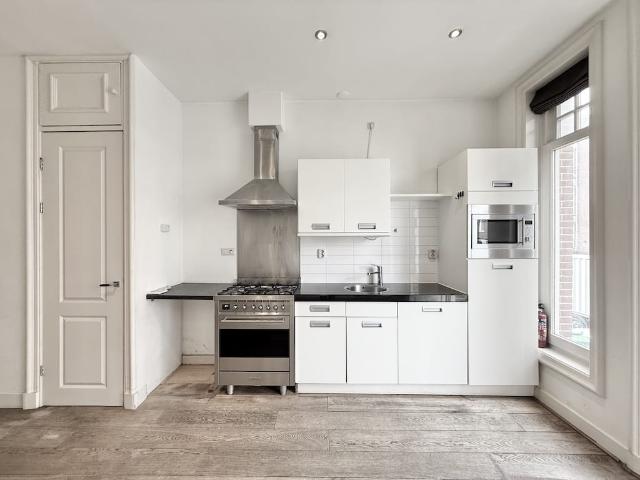 Appartement te huur in Zuid, Amsterdam