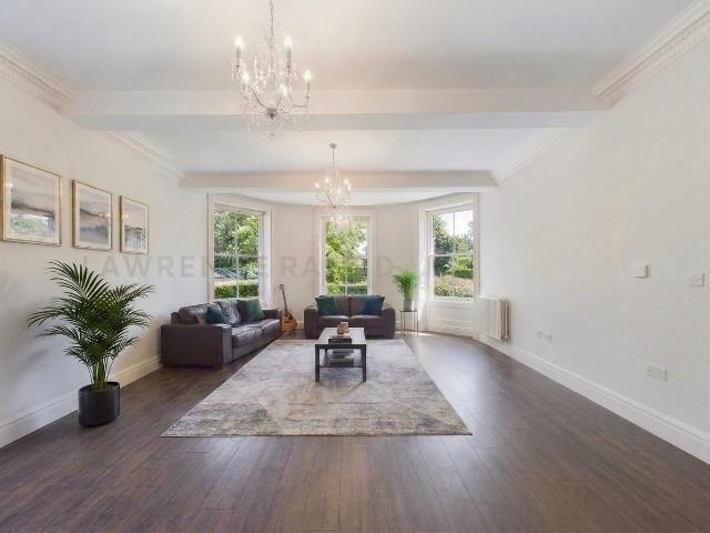 Apartment for rent in Greater London