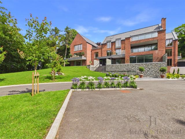 Apartment for rent in Four Lane Ends, Prestbury