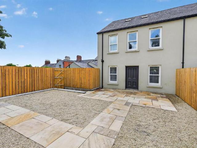 Apartment for rent in Lisburn, Northern Ireland