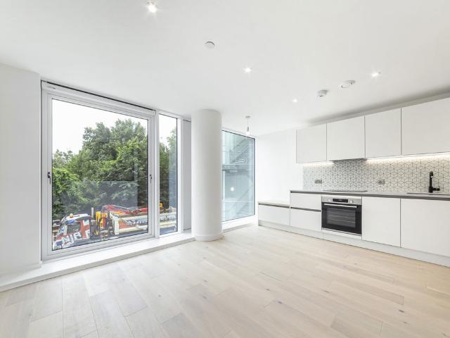 Apartment for rent in London Borough of Hounslow, Strand