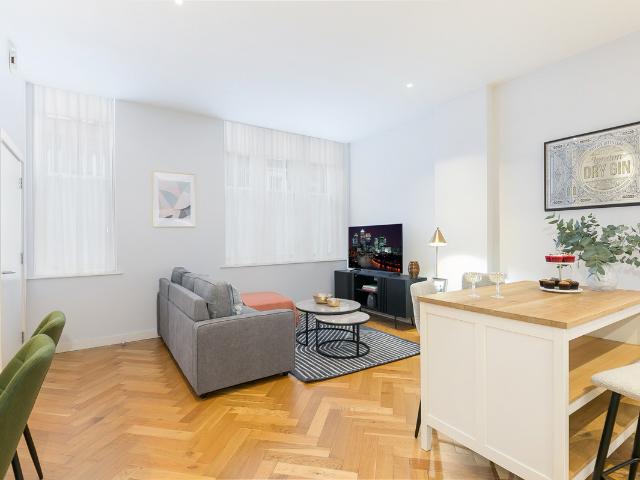 Apartment for rent in Chalk Farm, Greater London