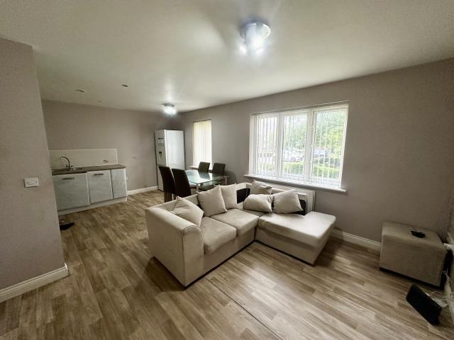 Apartment for rent in Killingbeck, West Yorkshire
