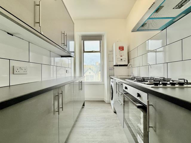 Apartment for rent in Lipson Vale, Plymouth