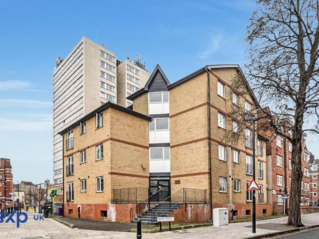 Apartment for rent in Globe Town, Greater London