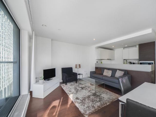 Apartment for rent in Isle Of Dogs, Isle Of Man