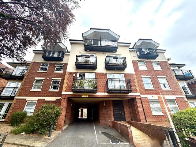 Apartment for rent in Hill, City Of Southampton