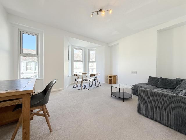 Apartment for rent in Greenbank, Mount Wise