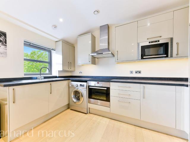 Apartment for rent in Royal Borough of Kingston upon Thames, Greater London