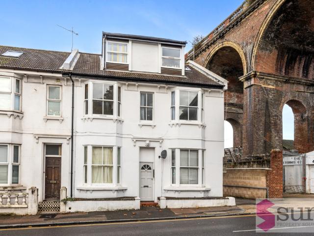 Apartment for rent in Round Hill, Brighton