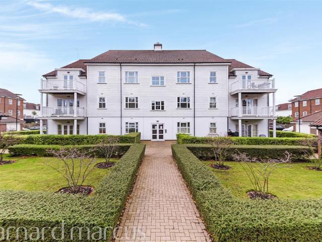Apartment for rent in Worcester Park, Greater London
