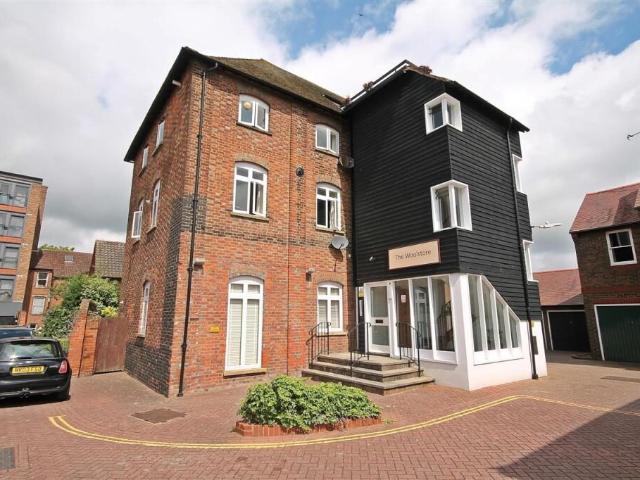 Apartment for rent in St. Mildred's, The Bridge