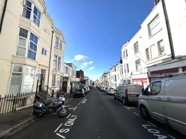 Apartment for rent in Brunswick, Brighton & Hove