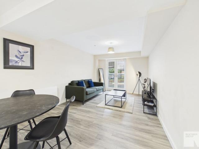 Apartment for rent in Gorse Hill, Trafford Park