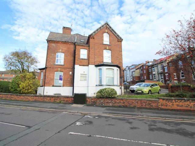 Apartment for rent in Hyde Park, West Yorkshire